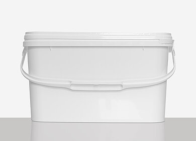 Plastic rectangular bucket: 6,2 liter, colour: white