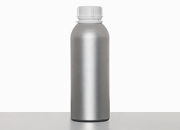 Aluminium bottle round shoulder: 625 milliliter, colour: matte silver stained