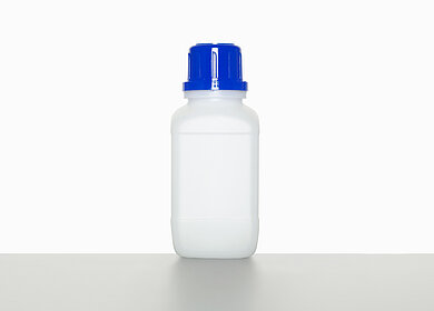 Chemical bottle: 250 milliliter, colour: natural