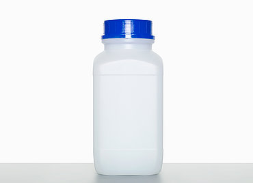 Chemical bottle: 2,5 liter, colour: natural