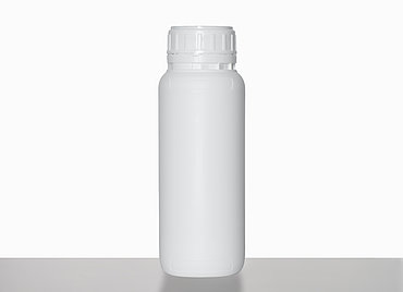 Kunststoff Rundflasche fluoriert: 500 Milliliter, Farbe: weiß