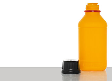 Kunststoff Gefahrgutflasche: 1,0 Liter, Farbe: gelb orange Kunststoff Gefahrgutflasche: 1,0 Liter, Farbe: gelb orange