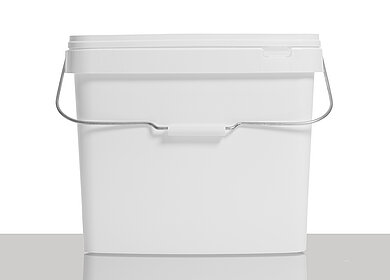 Square bucket: 24,7 liter, colour: white