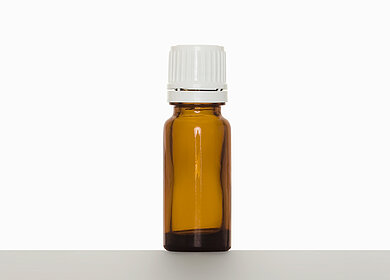Dropper bottle: 10 milliliter, colour: brown