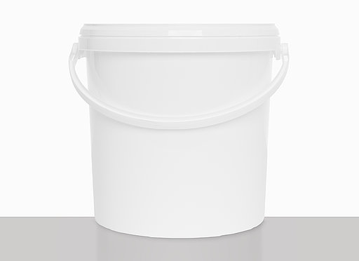 Plastic round bucket: 10,8 liter, colour: white