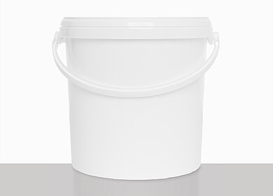 Plastic round bucket: 10,8 liter, colour: white