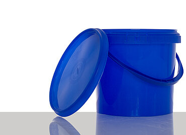 Plastic round bucket: 2,5 liter, colour: blue