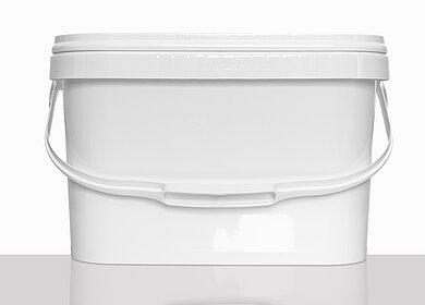 Plastic rectangular bucket: 8,0 liter, colour: white