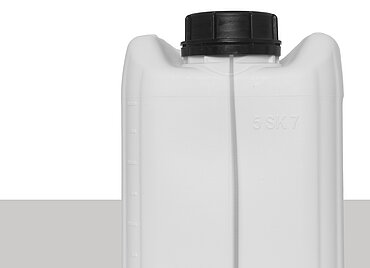 Plastic canister: 5,0 liter, colour: white