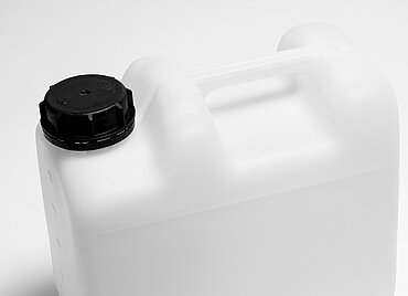 Plastic canister: 5,0 liter, colour: natural