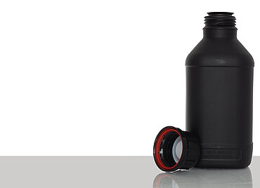 UN bottle: 1,0 liter, colour: black UN bottle: 1,0 liter, colour: black