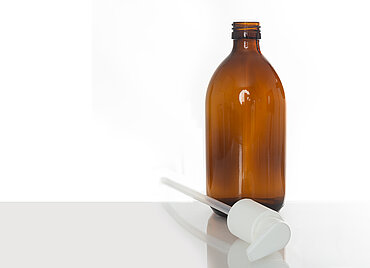 Syrup bottle: 500 milliliter, colour: brown transparent