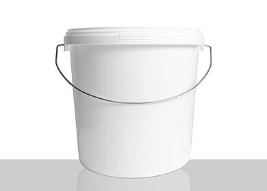 Plastic round bucket: 10,8 liter, colour: white
