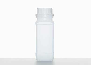 Chemical bottle: 250 milliliter, colour: white
