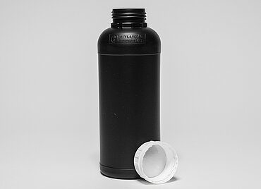 Kunststoff Rundflasche fluoriert: 1,0 Liter, Farbe: schwarz Kunststoff Rundflasche fluoriert: 1,0 Liter, Farbe: schwarz