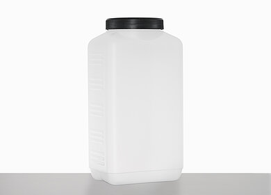 Square bottle: 2,0 liter, colour: natural