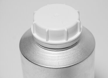 Aluminium bottle tapered shoulder: 1,3 liter, colour: matte silver stained