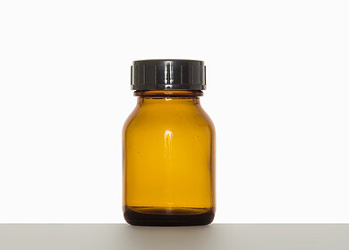Wide neck bottle: 50 milliliter, colour: brown