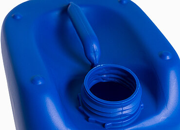 Plastic canister: 12,0 liter, colour: blue