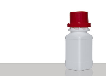 Chemical bottle: 50 milliliter, colour: white