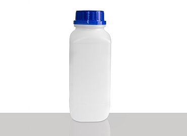 Chemical bottle: 1,0 liter, colour: natural