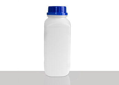 Chemical bottle: 1,0 liter, colour: natural