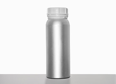 Aluminium bottle round shoulder: 625 milliliter, colour: matte silver stained