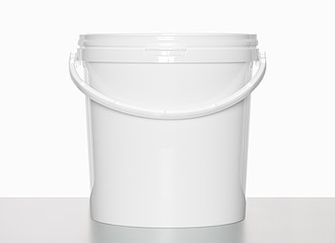 Plastic round bucket: 10,7 liter, colour: white
