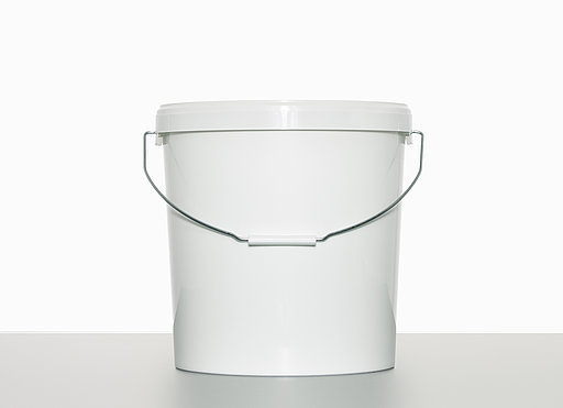 Plastic hobbock: 21,3 liter, colour: white