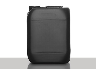Plastic canister: 5,0 liter, colour: black