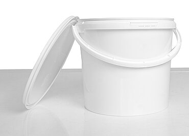 Plastic round bucket: 5,7 liter, colour: white Plastic round bucket: 5,7 liter, colour: white