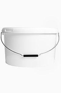Plastic oval bucket: 15,8 liter, colour: white