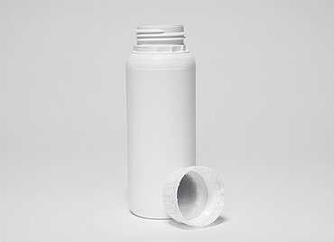 Kunststoff Rundflasche fluoriert: 500 Milliliter, Farbe: weiß Kunststoff Rundflasche fluoriert: 500 Milliliter, Farbe: weiß